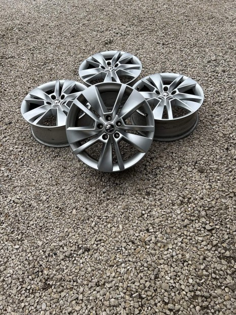 Eladó 5x112 r18 gyári Skoda Kodiaq alufelni szett!
