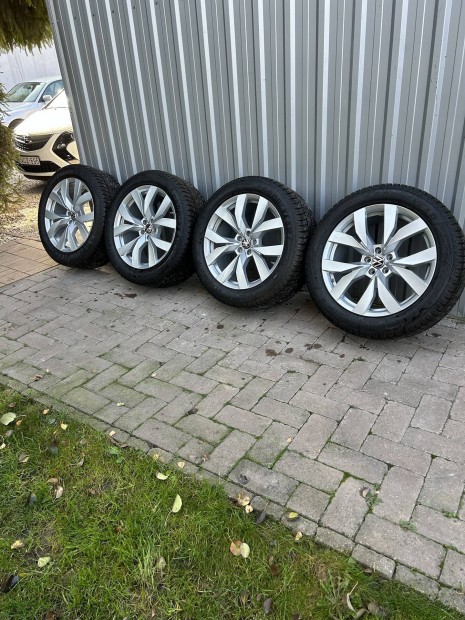 Elad 5x112 r20 gyri VW Touareg alufelni tli gumival!