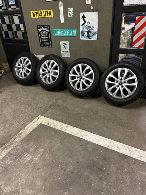 Eladó 5x120 r17 T5,T6 alufelni téli gumival!