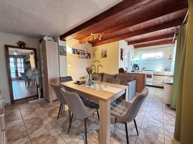 Elad� 60 nm-es h�z Cs�kv�r