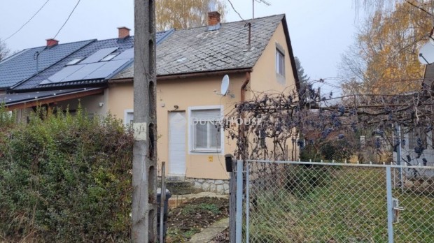 Elad� 60 nm-es h�z Hark�ny