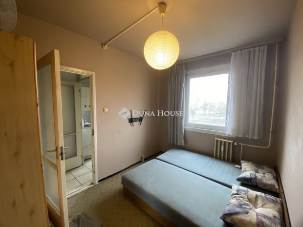 Elad� 60 nm-es lak�s Szeged