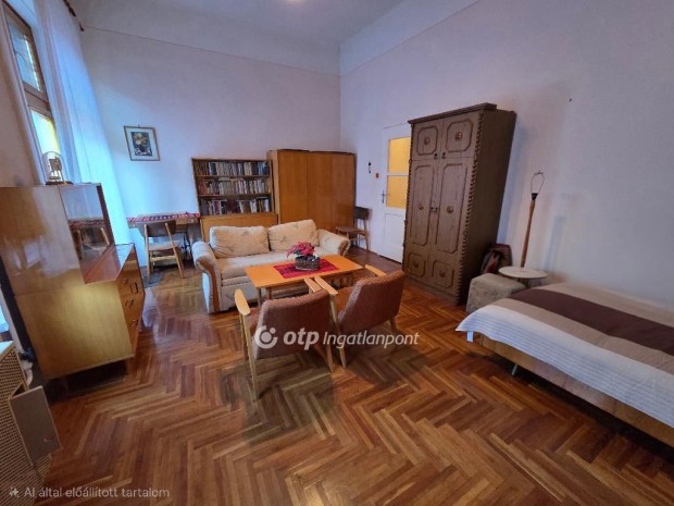 Elad� 61 nm-es lak�s Miskolc