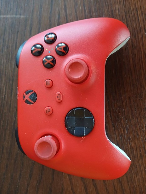 Elad 62. Xbox One Egyedi Piros Red Pulse Vezetk Nlkli Controller