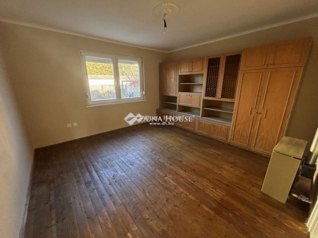 Elad� 62 nm-es h�z Kecskem�t