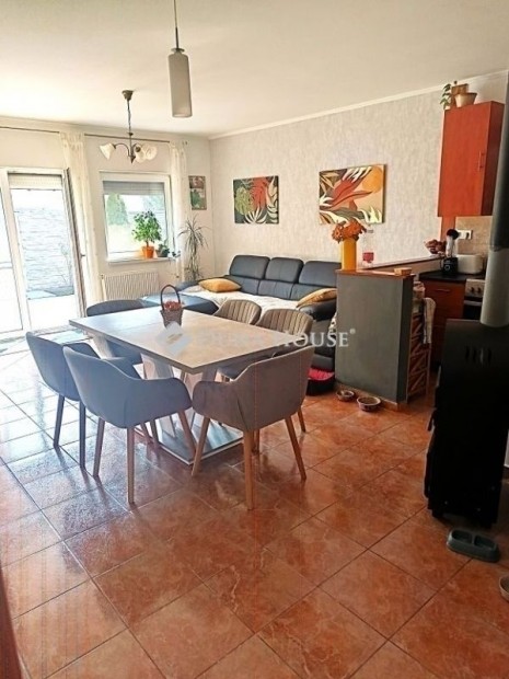 Elad� 62 nm-es h�z Szigetszentmikl�s