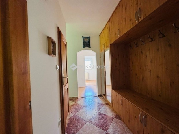 Elad� 63 nm-es lak�s P�cs