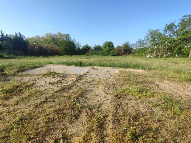 Elad� 6477 nm-es telek Kecskem�t