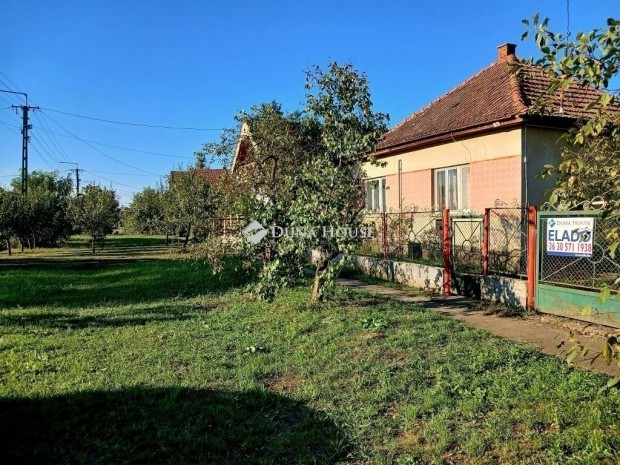 Elad� 64 nm-es h�z S�rr�tudvari