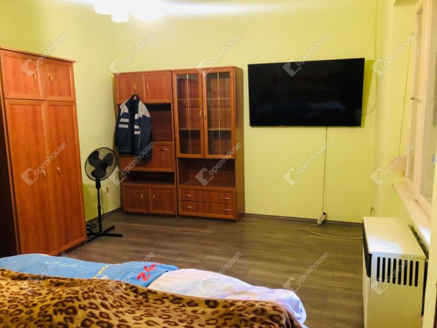 Elad� 64 nm-es lak�s Z�k�ny