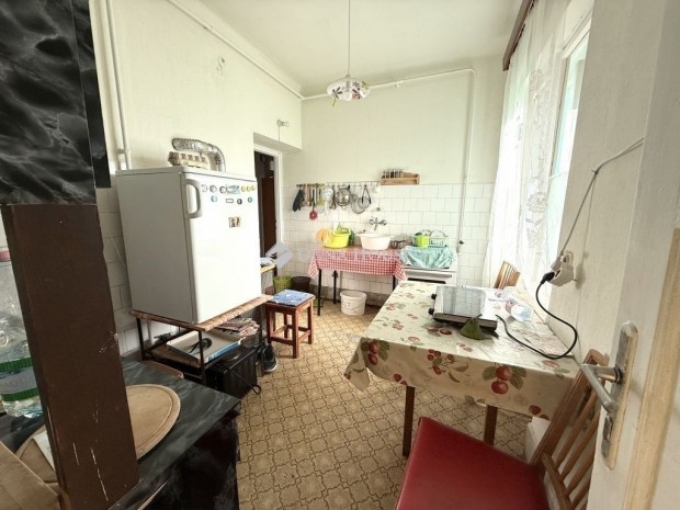 Elad� 66 nm-es h�z Sz�kesfeh�rv�r