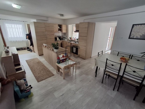 Elad� 66 nm-es h�z T�rtel