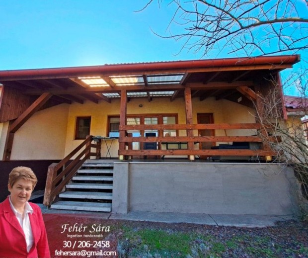 Elad� 67 nm-es H�tv�gi h�z Lakitelek