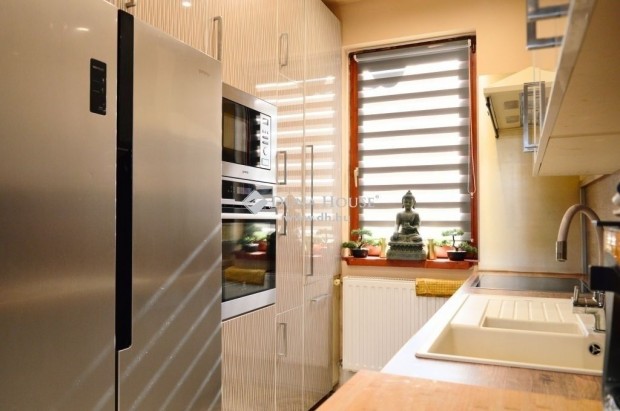 Elad� 69 nm-es h�z Hajd�s�mson