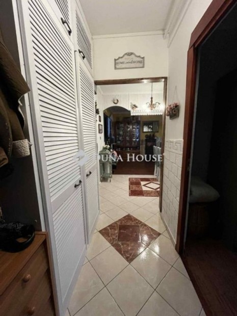 Elad� 69 nm-es lak�s V�rpalota