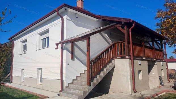 Elad 6 egysges apartmanhz Cserkeszln