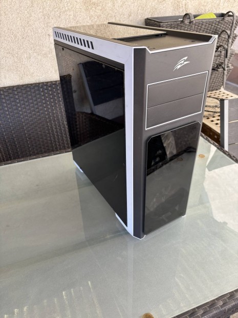 Eladó 6.genes játszós pc 16gb ddr4 memória 4gb Videokártya