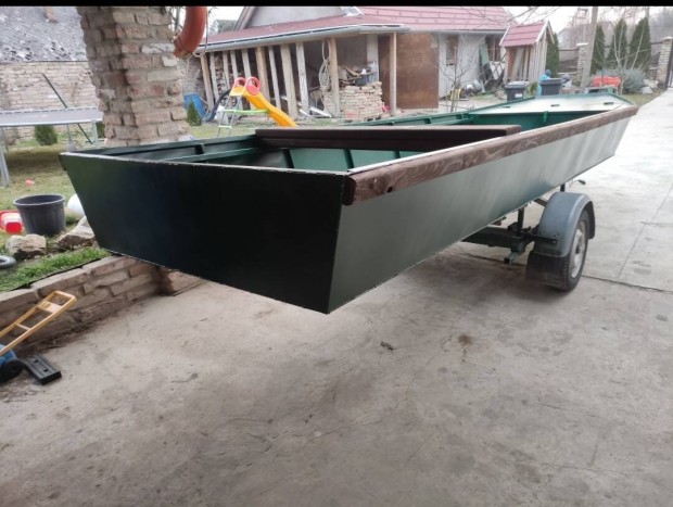 Elad� 6 m�teres cs�nak 