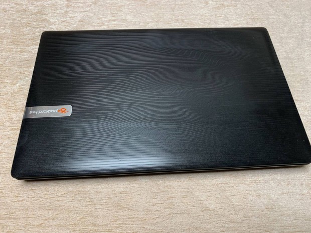 Elad 6db laptop egyben