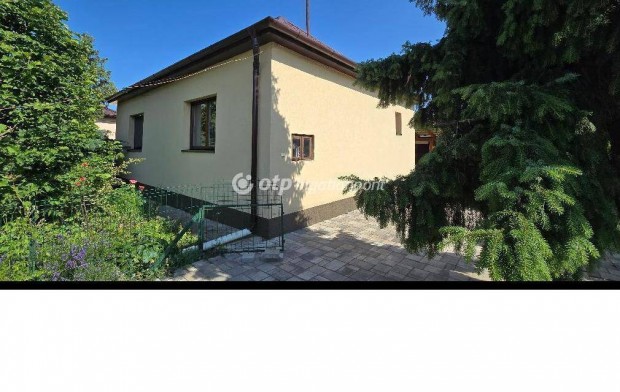 Elad� 70 nm-es h�z Debrecen #4988984