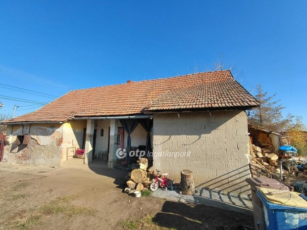 Elad� 70 nm-es h�z Hort