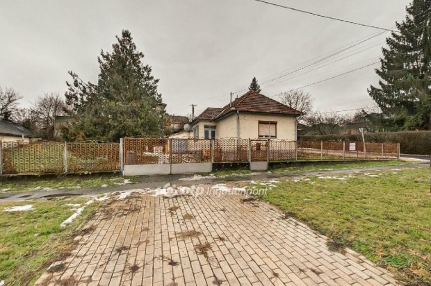 Elad� 70 nm-es h�z P�terv�s�ra