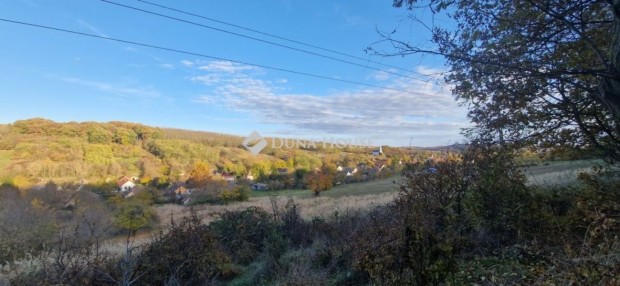 Elad� 70 nm-es h�z Pusztaszemes