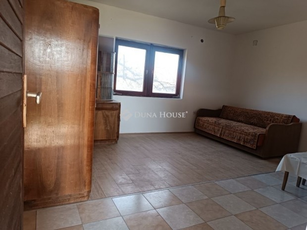 Elad� 70 nm-es h�z Szeged