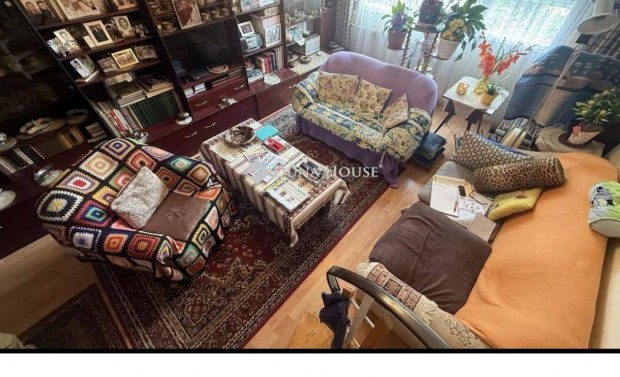 Elad� 70 nm-es lak�s Szombathely #5114619