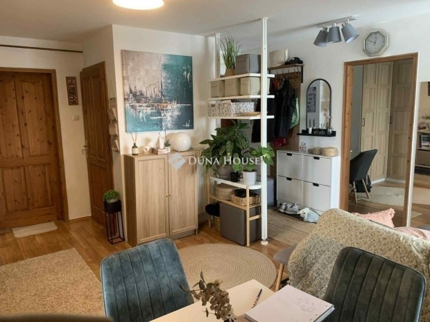 Elad� 72 nm-es lak�s G�rdony