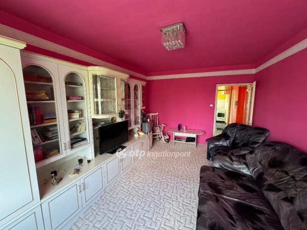 Elad� 72 nm-es lak�s Szeged