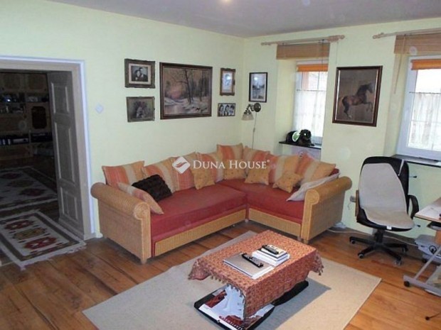 Elad� 75 nm-es h�z Balatonkenese