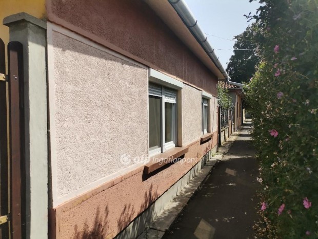 Elad� 75 nm-es h�z B�k�scsaba