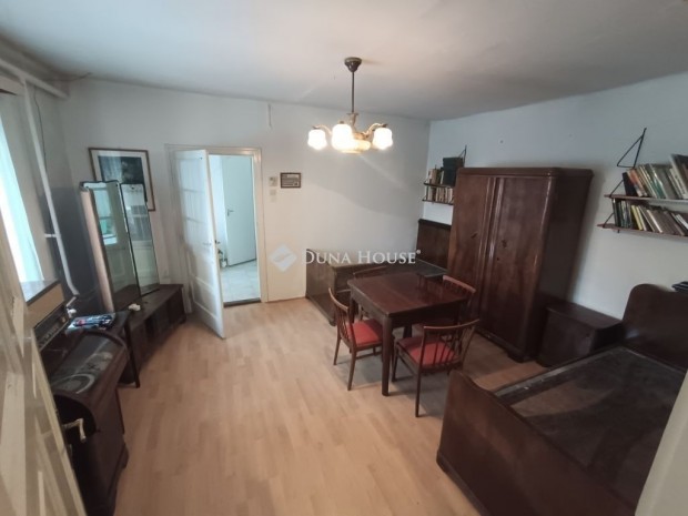 Elad� 75 nm-es h�z Bodajk