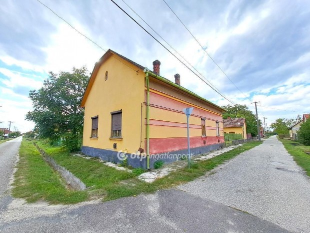 Elad� 75 nm-es h�z Kocs�r