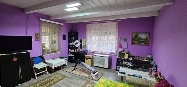 Elad� 75 nm-es h�z T�pi�szecs�