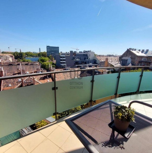 Elad� 75 nm-es lak�s Budapest 8. ker. #5125256