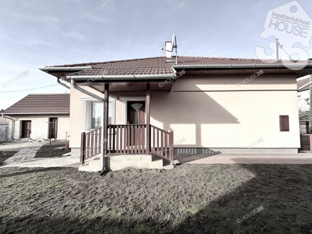 Elad� 76 nm-es h�z V�rosf�ld