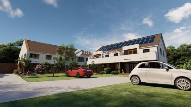 Elad� 76 nm-es lak�s Hajd�szoboszl�