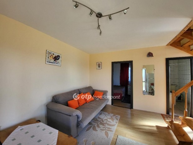 Elad� 78 nm-es h�z Si�fok