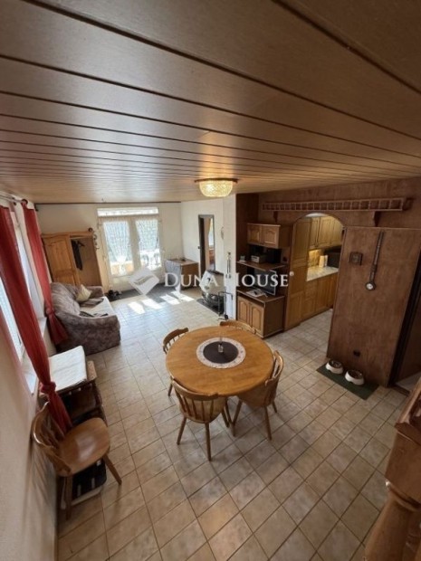 Elad� 79 nm-es h�z Als��rs