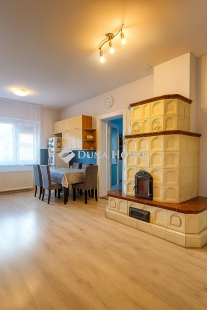 Elad� 80 nm-es h�z Debrecen