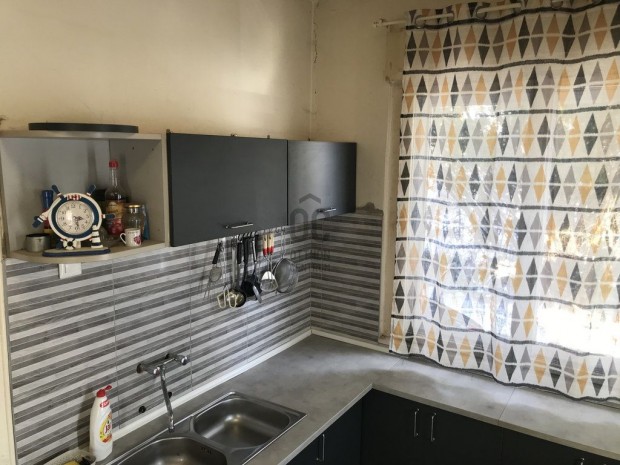 Elad� 80 nm-es h�z Nagyk�ta