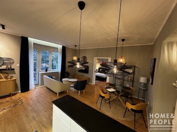 Elad� 81 nm-es Fel�j�tott t�gla lak�s Szeged Szeged Belv�ros