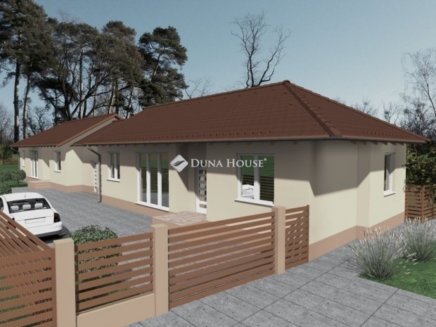 Elad� 81 nm-es h�z Monor