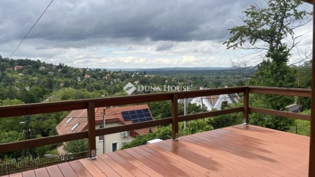 Elad� 81 nm-es h�z Szentendre