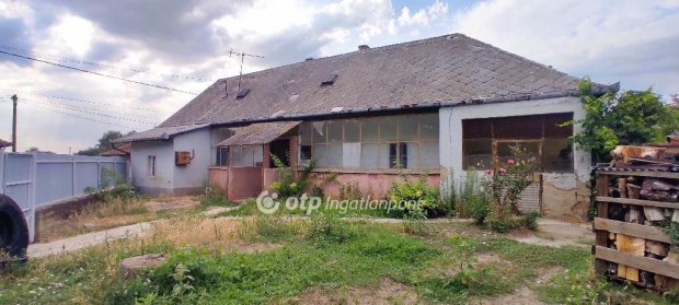 Elad� 82 nm-es h�z H�v�zgy�rk