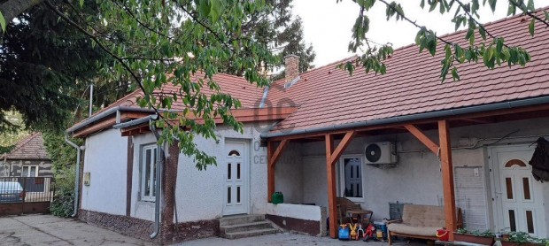 Elad� 85 nm-es h�z Isaszeg