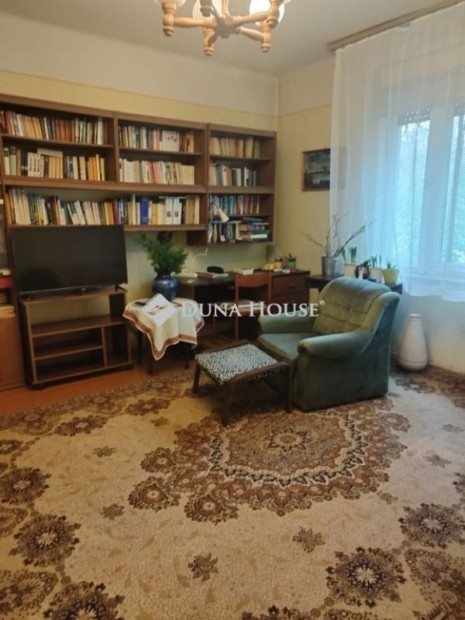 Elad� 85 nm-es h�z Vecs�s