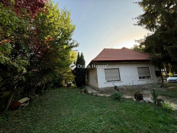 Elad� 86 nm-es h�z Piliscsaba